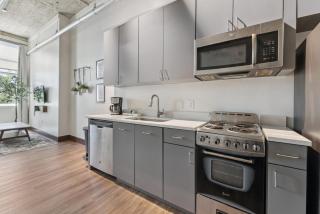 Hip Hideaway Central & Stylish No 206 - 2