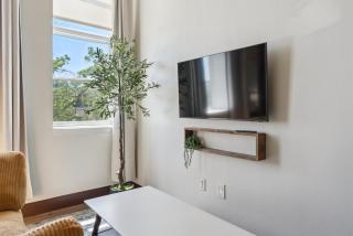 Hip Hideaway Central & Stylish No 206 - 1