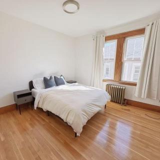 Cozy 4BR2BA Apartment Near Boston and Revere Beach - 1