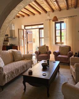 Levanda House - Traditional House - 0