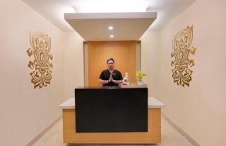 Hotel Red Plaza -Near Delhi Airport & Free Airport Drop - 9