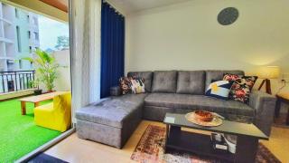 Luxury Pool view Apartment w Jacuzzi by Mirabella - 0