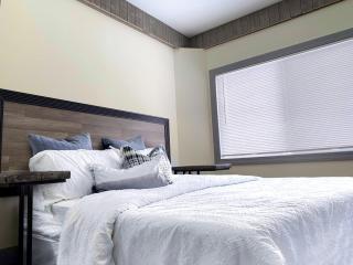 Group HQ, 9BR Near Falls, Casino & Attractions - 2