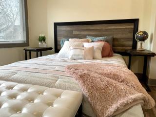 Group HQ, 9BR Near Falls, Casino & Attractions - 1