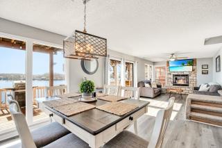 Amazing Views Close to the Strip - Private Dock! - 9