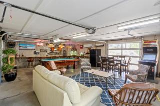 Amazing Game Room with Dock Tram to Huge Dock - Great For Families - 5