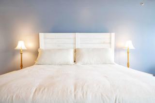 Amazing Views from Balcony, Loft & Gated Pool - 3