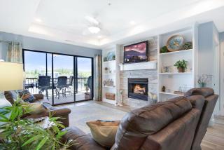 Amazing Main Channel Views with Screened Balcony - 4