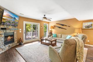 Amazing Game Room with Dock Tram to Huge Dock - Great For Families - 4