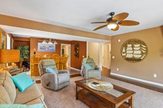 Amazing Game Room with Dock Tram to Huge Dock - Great For Families - 3