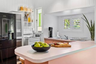 Wandal Haven On McKelligett 3 Bedrooms - 1 King 2 Doubles - Wifi - 1