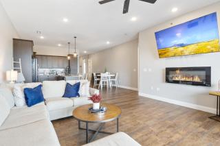 Amazing Top Floor Condo at Topsider Resort Community - 2