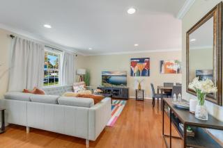 Entire Home in Lanham MD - 8