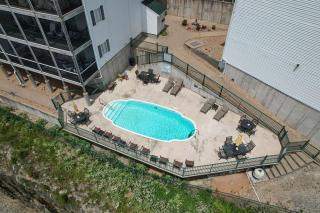 Boat Slip, 3 Pools, Golf, Ozarks Ampitheater, & Amazing Lake Views at the 13mm Big Niangua - 8