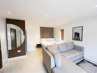 Luxe Apartments Surulere - 6