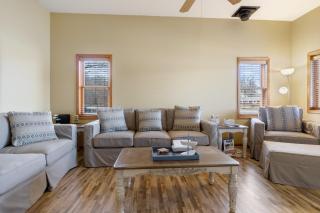 Amazing Dock Fishing with Swim Area & Gentle Lot - 4