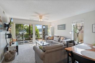 Dream Condo with Perfect Location for All The Fun! - 7