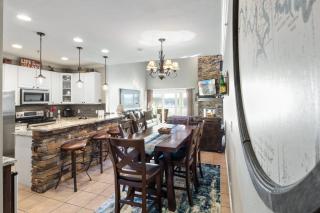 Beautiful Cove Views & Plenty Relaxing Spaces - 3