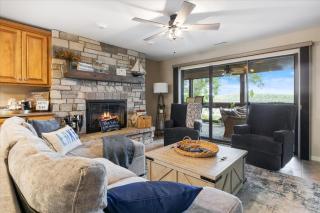 Excellent Family Stay w/ Boat Slip, 2 Pools, Hot Tub, Courts & Arcade Games - 5