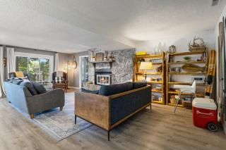 Firepit, Kayaks, Paddle Board, Lake Views, Great Location - 7