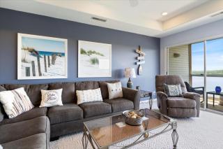 Family-Friendly Condo w/ 2 Pools & Updated Deck on the 14mm - 6