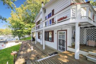 Amazing Lake Experiences! Private Hot Tub, Aamazing Dock, Firepit & Two Layers of Decks - 7