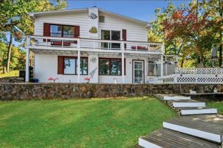 Amazing Lake Experiences! Private Hot Tub, Aamazing Dock, Firepit & Two Layers of Decks - 9