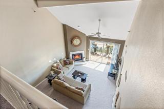 Amazing Lake Views with Pool, Loft, & Balcony - 8