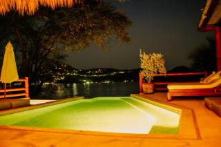 Dream villa with private beach and catering - 3