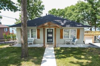 Amazing Decks, Sunsets & Lake Days - 7