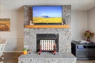 Family Fun at Lake Vibin' Lazy Days Osage Beach w/ 2 Pools, Playground, Games & Calm Water - 2