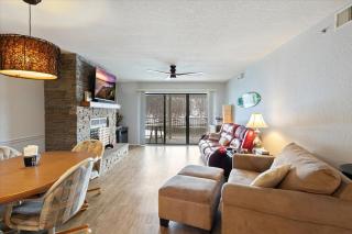 Family Fun at Lake Vibin' Lazy Days Osage Beach w/ 2 Pools, Playground, Games & Calm Water - 5