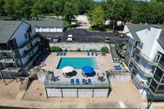 Breathtaking Views - Two Pools - Enclosed Balcony - 7