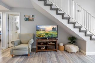 Family-Perfect Lakefront Fun at The Ledges, 21mm, 2 Pools & Beach - 5