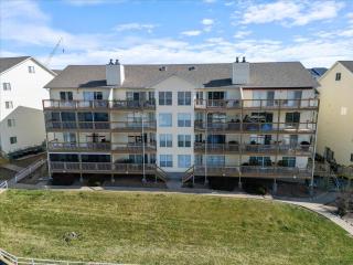 Family-Perfect Lakefront Fun at The Ledges, 21mm, 2 Pools & Beach - 0