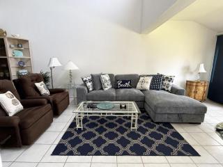 Rooftop Vibes – 2BR Loft in Tamarind on Manasota - 7