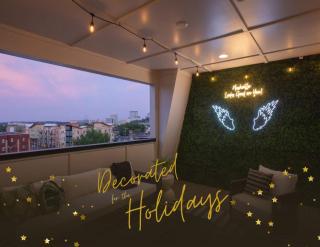 Brand New Elegance Rooftop Views of Nashville - 0