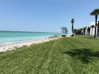 Direct Gulf Views - Beachfront Stay at Tamarind - 8