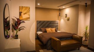 Cozy Two-Bedroom Apartment with Balcony - 6