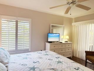2BR Condo – Heated Pool, Lanai & Walk to Beach - 3