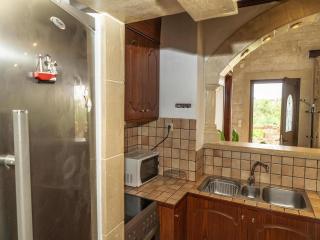 Modern holiday home in Stalos with balcony - 4