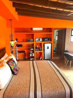 Boutique Studio with Terrace, Heated Pool & Fast Wi-Fi, Walk to Malecón - 2