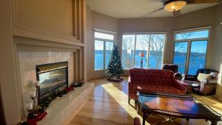 Pet-Friendly Home In The Main Channel w/ Breathtaking Sunsets & Lake Views - 4