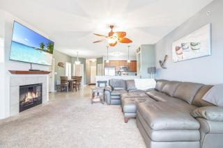 Island Life! Amazing Balcony-Views-Pool and Patio - 9