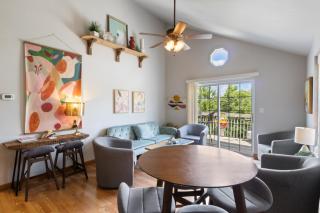 Perfect for Bachelor-Bachelorettes & Friend Groups! - 7