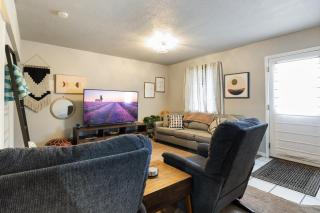 Perfect for Bachelor-Bachelorettes & Friend Groups! - 5