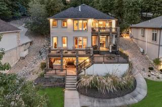 Porto Cima w/ Game Room, Dock, Boat Slip, Kayaks, Lakeside Fireplace & Hot Tub - 8