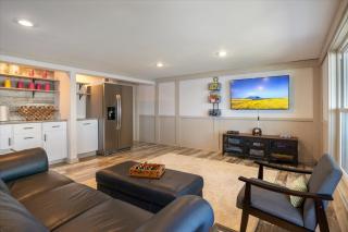 Lakefront Home with Game Room, Firepits & Gazebo at 3MM - 6