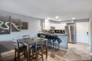 Lakeview Condo w/ 2 Pools & Beach - Family Fun Awaits at 21MM - 7