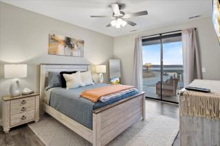 Topsider Condo w/ Updated Design & Amazing Main Channel Views - 8